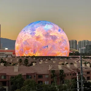 Modern Oasis Steps Away From The Vegas Strip , Las Vegas United States